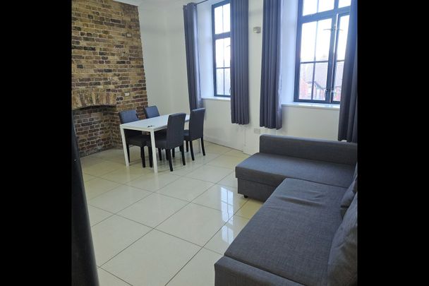2 Bed Flat, Commercial Street, E1 - Photo 1