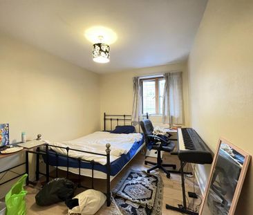 5 bedroom flat to rent - Photo 3