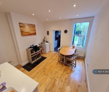 3 bedroom terraced house to rent - Photo 3