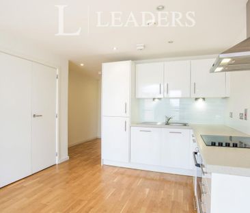 Studio to rent - Photo 4