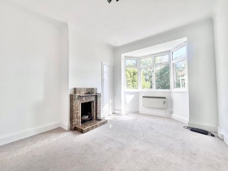 Popes Avenue, Twickenham, TW2 5TE - Photo 4