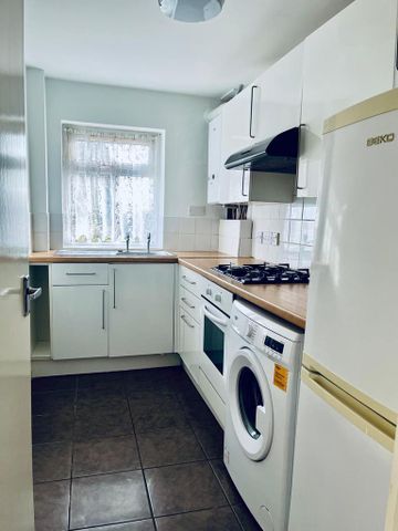 1 bedroom flat to rent - Photo 3