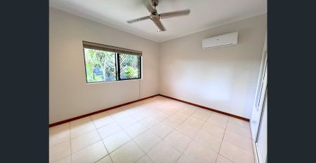 Modern Coastal Living in the Heart of Yorkeys Knob - Photo 2