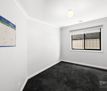 Stunning 3 Bedroom Spacious Family Home! - Photo 3