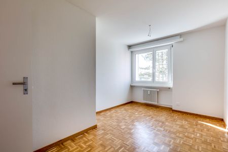 Wohnung mit grossem Schlafzimmer - der Frühling kann kommen. - Foto 4