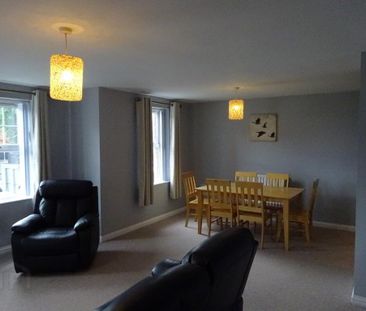 9 St Johns Square, Belfast, BT7 3HS - Photo 5