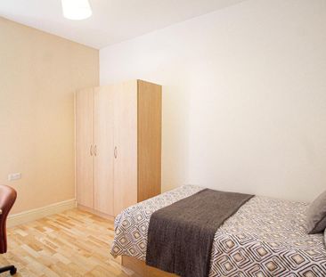 2 bedroom apartment to rent - Photo 4