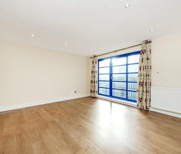 2 bedroom Flat To Let Total Size: 860 SQ FT - Photo 1