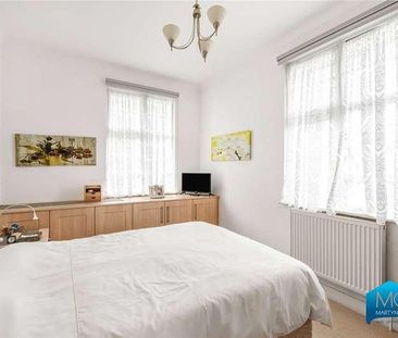 Chalet Estate, Hammers Lane, London, NW7 - Photo 5