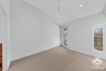 As new executive living - Photo 2