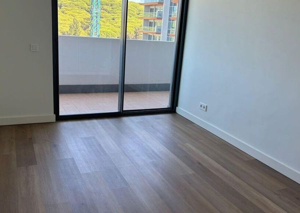 3 Bedroom Apartment with swimming pool, Miraflores, Oeiras