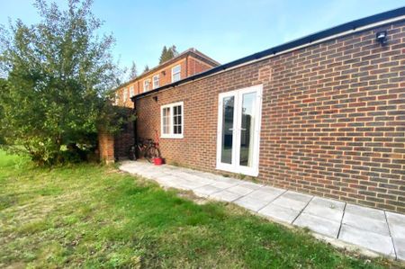 1 bedroom maisonette to rent - Photo 4