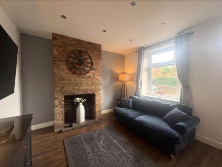 2 bedroom terraced house to rent - Photo 3