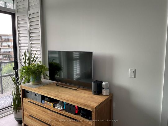 425 99 The Donway Road W - Photo 1