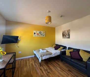 1 bed Shared Flat for Rent - Photo 5