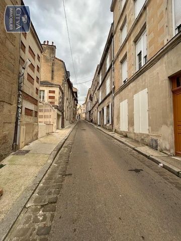 Location Appartement 1 pièce 34m² POITIERS 86000 - Photo 2