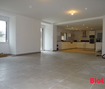 Location Maison 7 pièces 230m² PACE 35740 - Photo 5