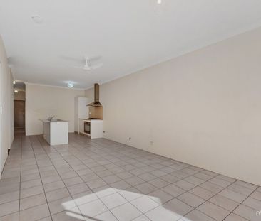 SOLAR PANELS & SUPERB OUTDOOR - Photo 4