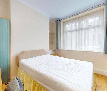 4 bedroom house to rent - Photo 2