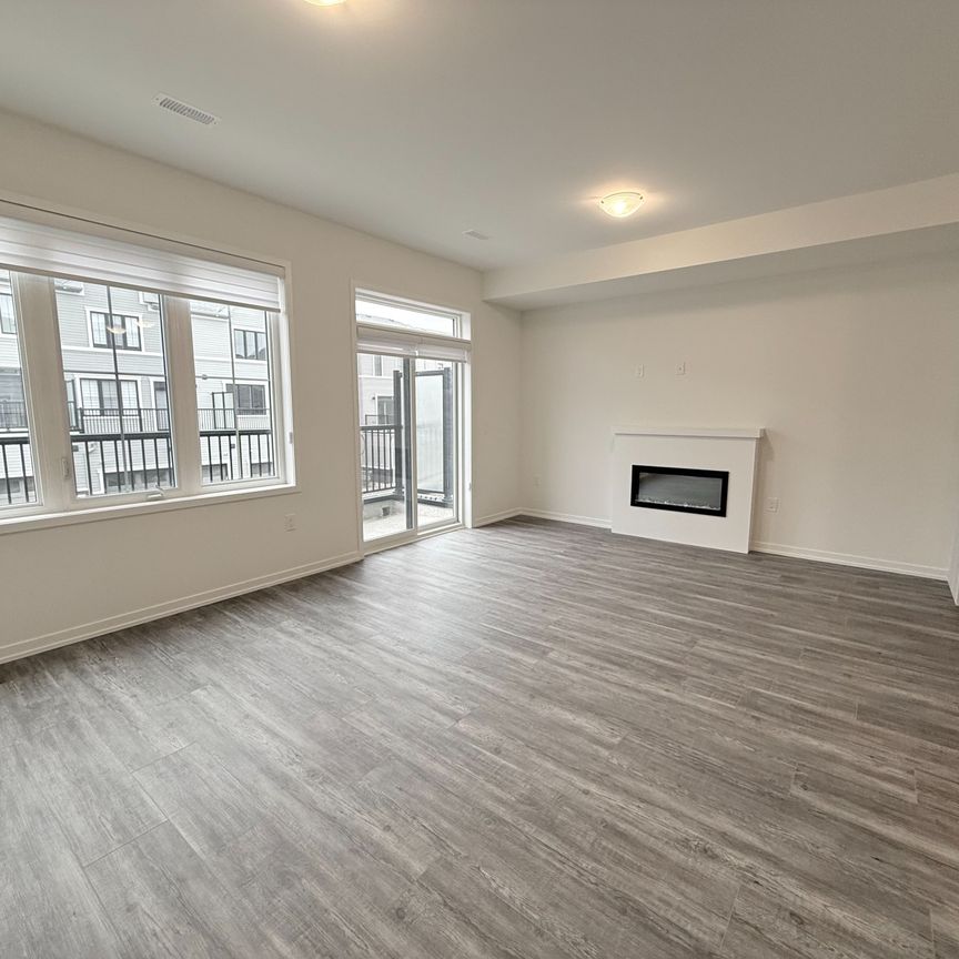 For Lease - 12 Kingbird Common, Cambridge, Ontario - Photo 1