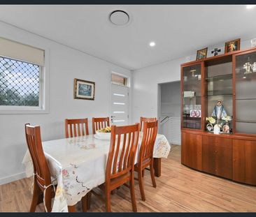 Stunning Recently Renovated 3-Bedroom Family Home - Photo 2