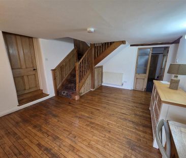 6 bedroom farm house to rent - Photo 6