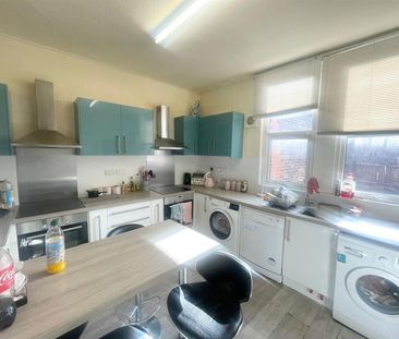 Room in a Shared House, Derby Road, NG7 - Photo 1