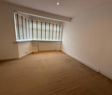 4 bedroom semi-detached house to rent - Photo 3