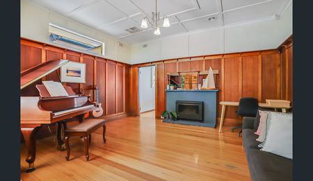 50 Electra Street, Williamstown VIC 3016 - House For Rent | Domain - Photo 4