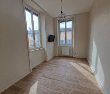 Location Appartement 3 pièces 45m² COUZON AU MONT D OR 69270 - Photo 5