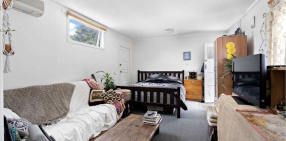 Stylish Unit - Photo 2