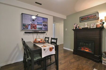 6411 Viseneau Dr - Photo 3