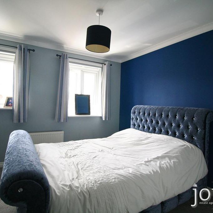 2 bedroom terraced house to rent - Photo 1