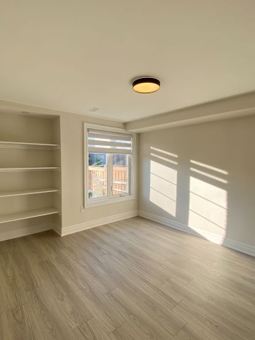 For Lease - 30 MEADOW VISTA Crescent Unit# Basement-Legal walk out, East Gwillimbury, Ontario - Photo 2