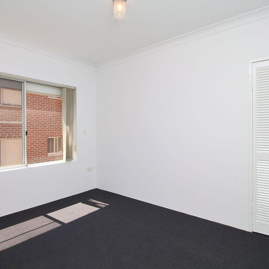 4/30 Bellevue Street, - Photo 1