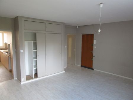Location Appartement 2 pièces 49m² RENNES 35700 - Photo 2