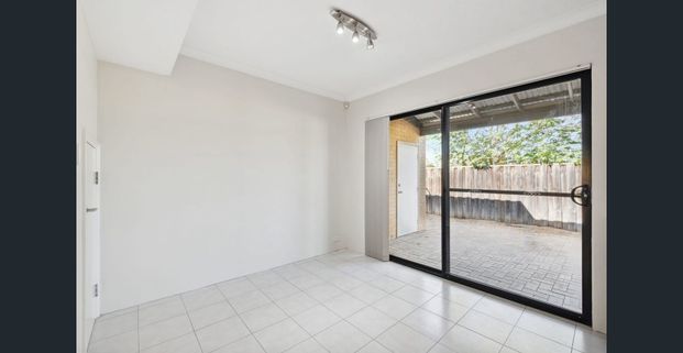 Well Presented, Tidy Town House - Photo 1