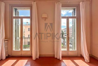 Casa señorial junto a la Clínica Teknon, Barcelona