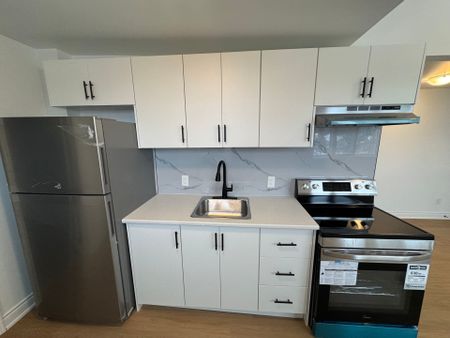 For Lease - 380 Park Street Unit# #5, Peterborough, Ontario - Photo 3