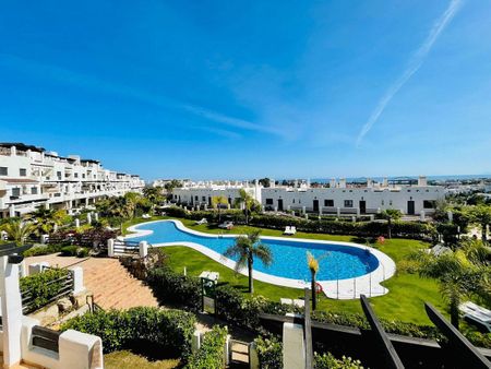 Ático de alquiler en Sup-s1 Soto Resinera, 8, La Concha - Resina Golf - Photo 2