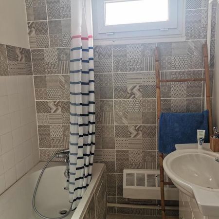 Location Appartement 3 pièces 55m² DRAGUIGNAN 83300 - Photo 3