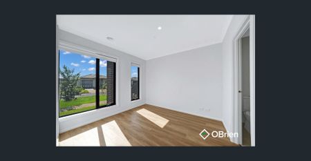 Family home close to everything! - Photo 3