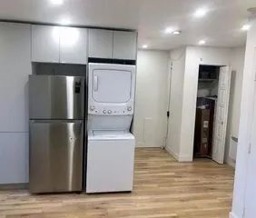 1 room apartment of 32m² in Montreal - Photo 1
