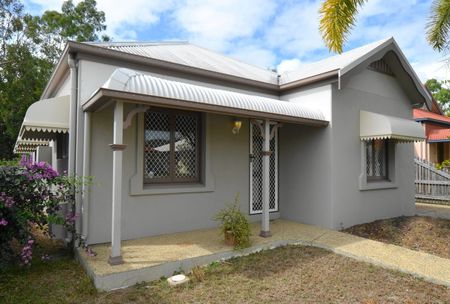 74 Regatta Crescent - Photo 2