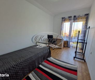 Casa cu 5 camere, garaj si curte in Andrei Muresanu - Photo 1