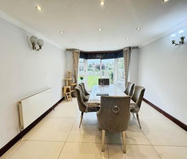 3 bedroom House To Let Total Size: 1066 SQ FT - Photo 2