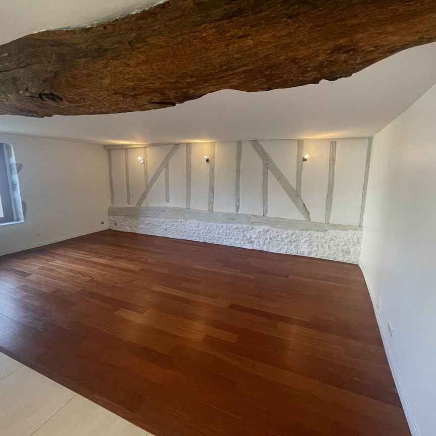 Location Maison 7 pièces 158m² ST JEAN DE BRAYE 45800 - Photo 1