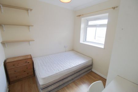 King Street, Treforest, Pontypridd - Photo 4