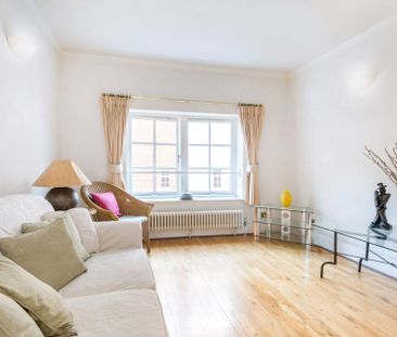 Shorts Gardens, Covent Garden, WC2H - Photo 2