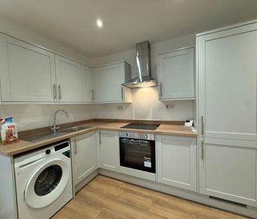 Flat to rent on - Photo 5